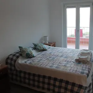 casa-turi-e-nini.taorminaitalyhotels.com/